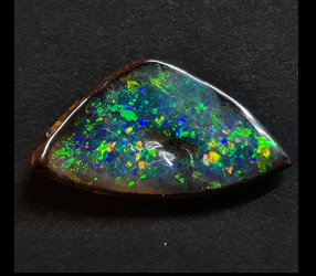 Australian opal 10.70 ct